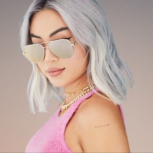 QUAY AUSTRALIA | Oversized Gold High Key Aviator Sunglasses
